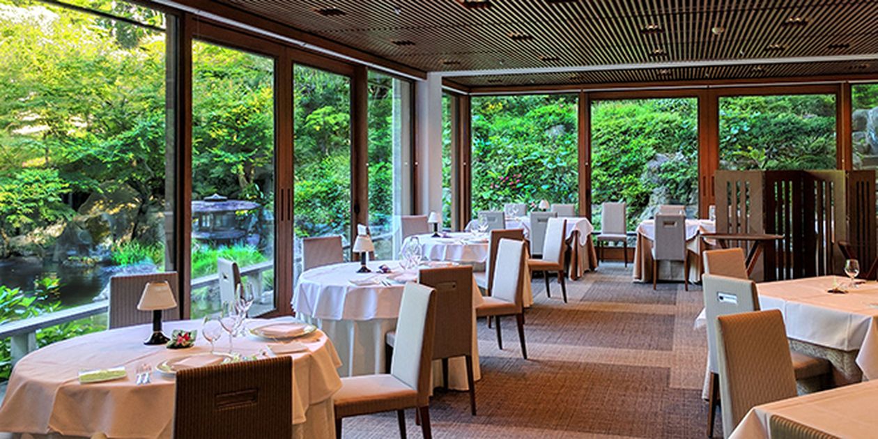 レストランSAKURA / 国際文化会館 - Restaurant Guide - TableCheck
