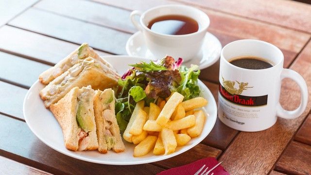 Belg Aube Tokyo Metropolitan Theatre