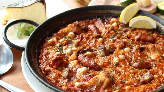 Bar Español YEBRA （バル エスパニョール ジェブラ）