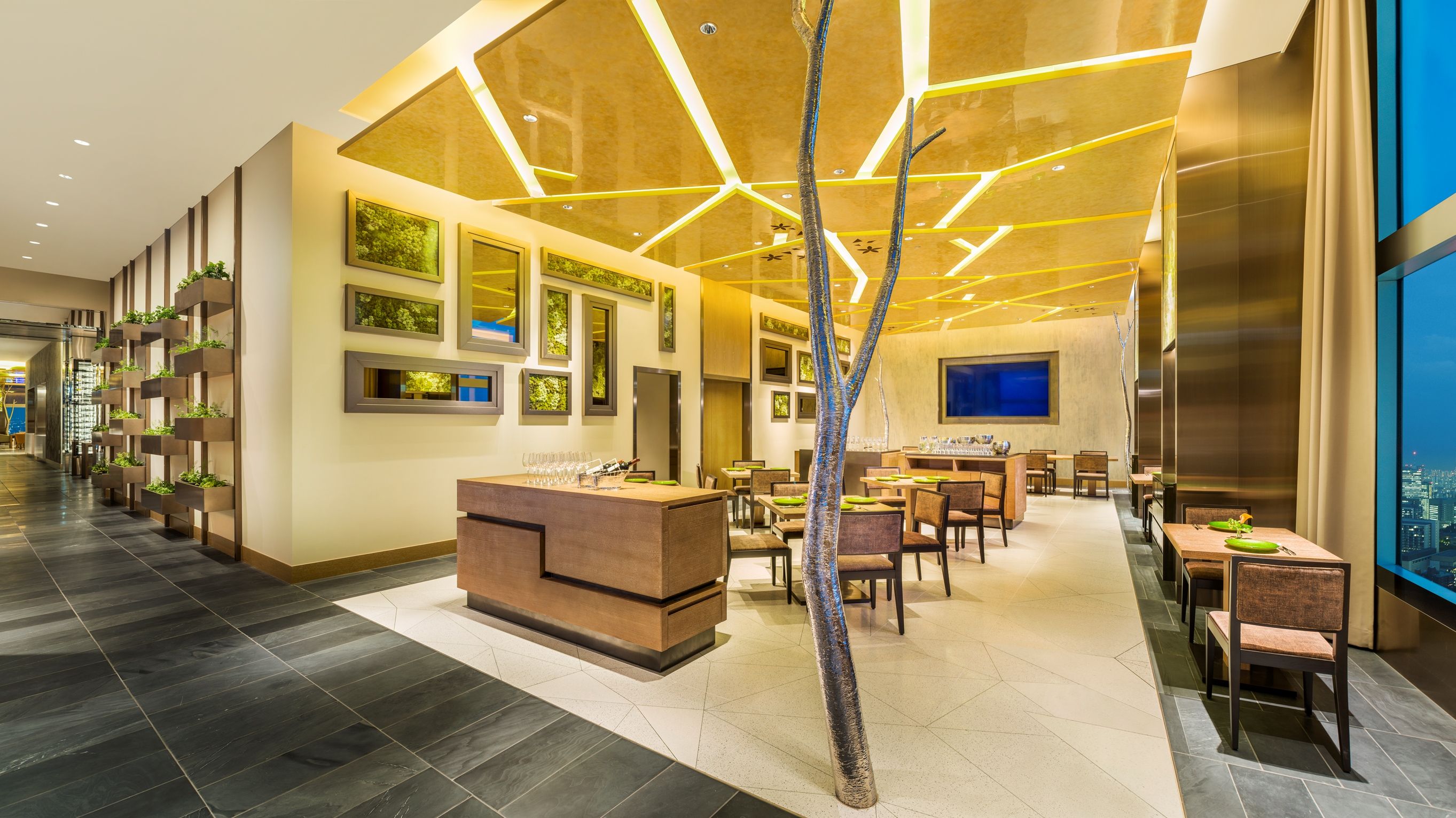 All-Day Dining OASIS GARDEN / The Prince Gallery Tokyo Kioicho