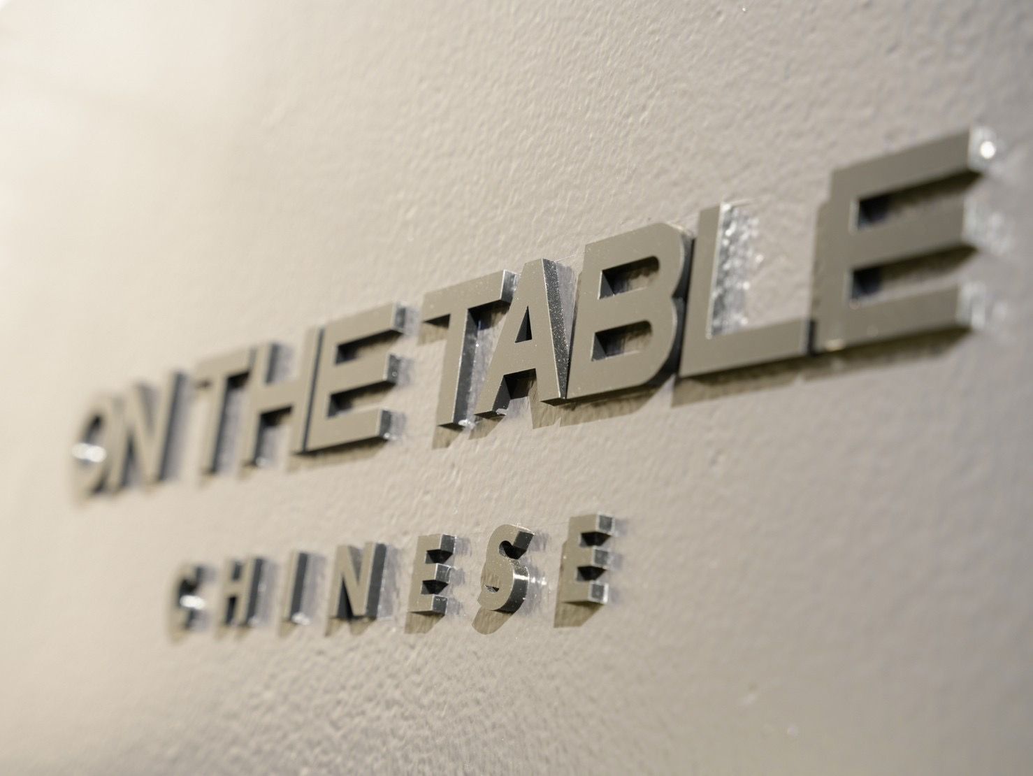 ON the TABLE CHINESE