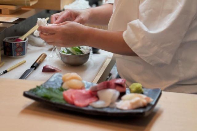 SushiMANABU