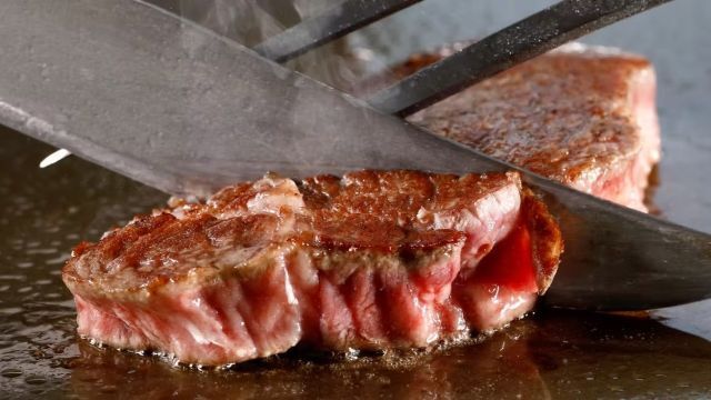 Teppan-Yaki Shigira Blue / Hotel Breeze Bay Marina