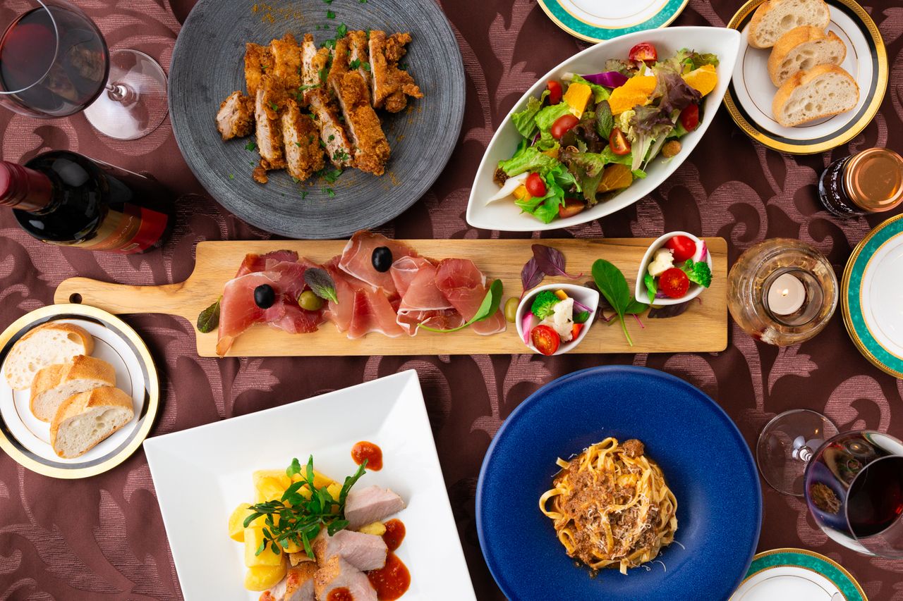 FESTA【フェスタ】　宴会・パーティーに最適なコースで、２時間のフリードリンクも含みますので、予算の決まった会食などにとても便利です。