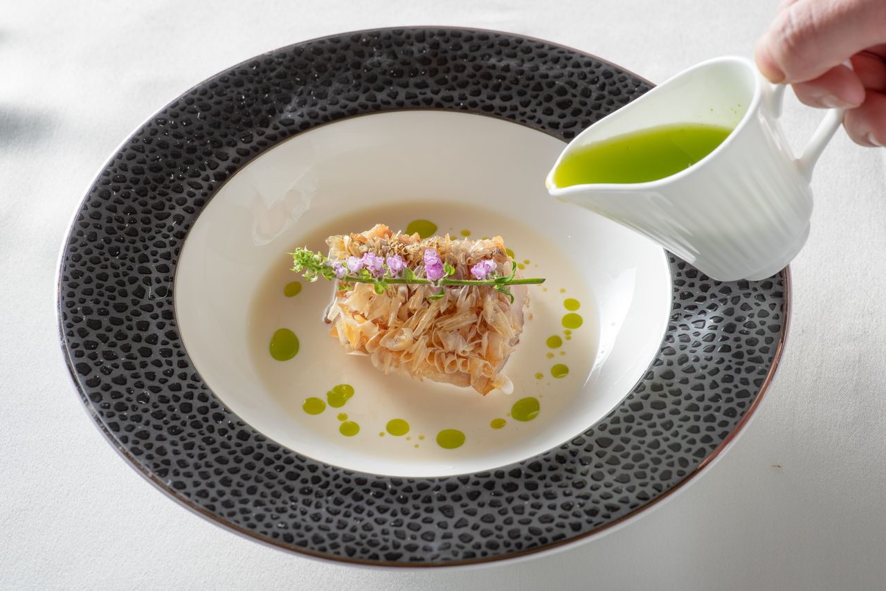 Lunch  ¥5,000　Menu Saison (ムニュ セゾン）