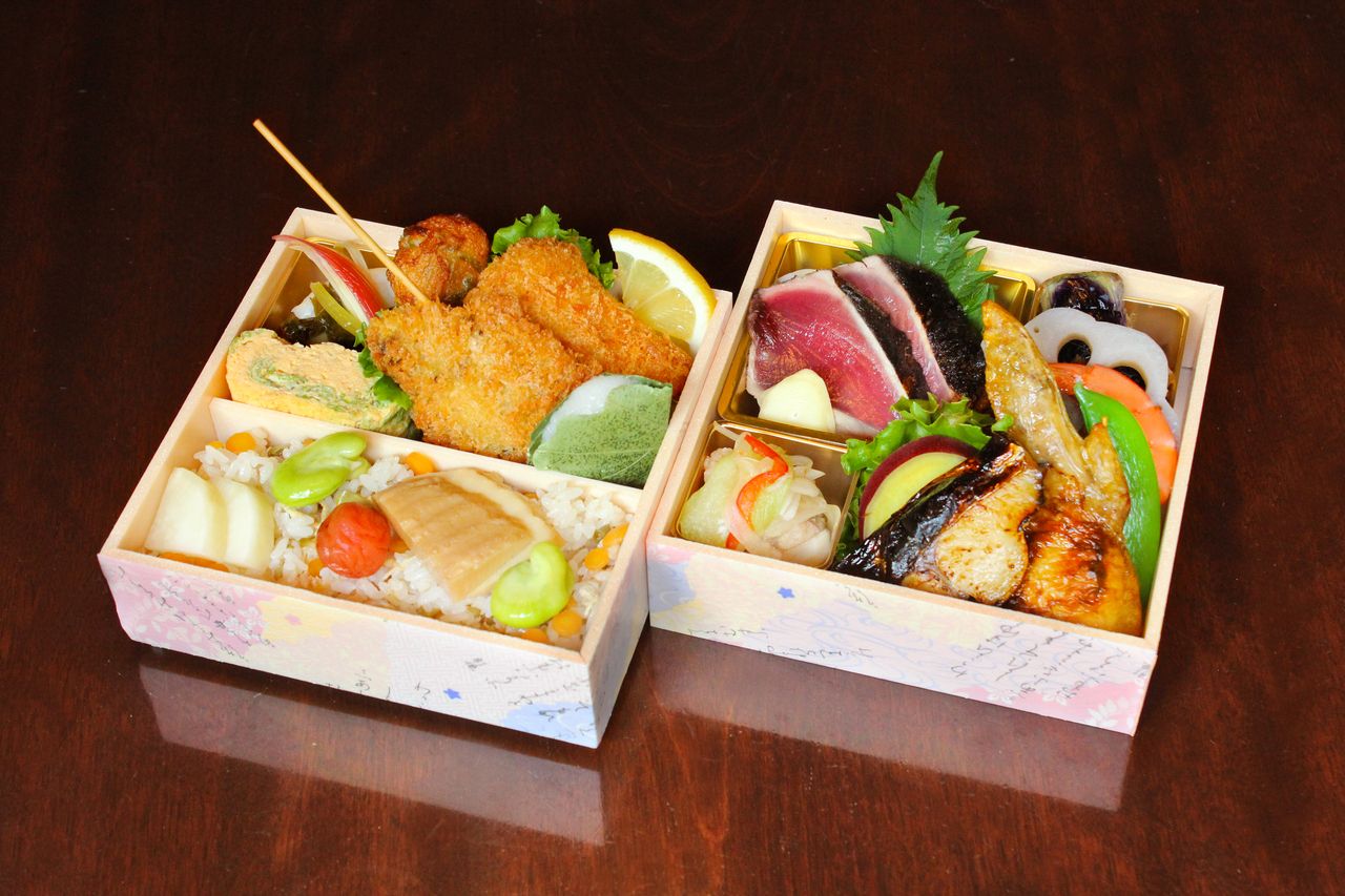 【テイクアウト】旬の食材と祢保希人気メニューを詰め込んだ特製弁当 ～ねぼけ弁当～