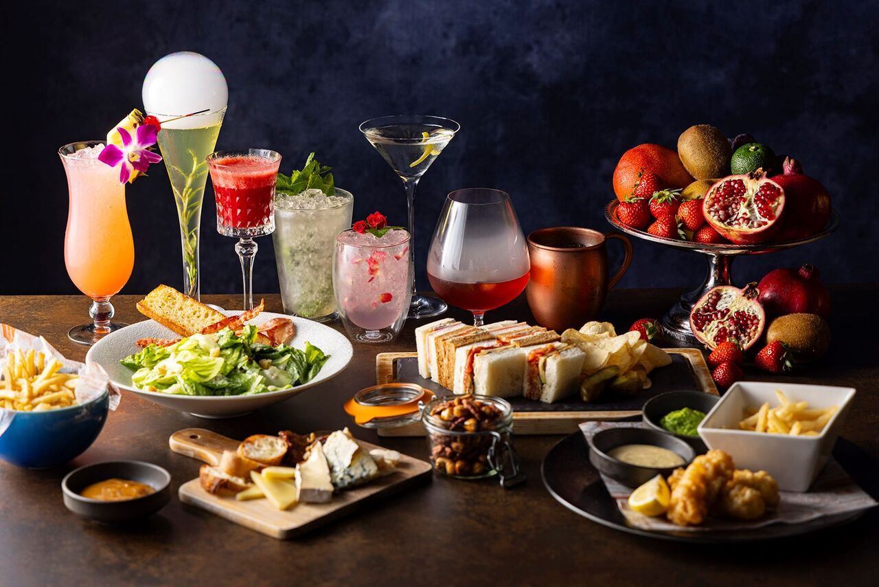 【Web Booking】2 glass of Seasonal Cocktails & Choice of one food item Set Plan