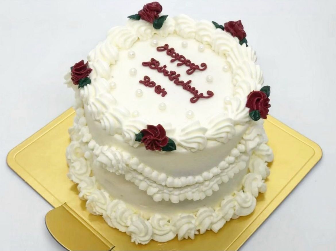 ホールショートケーキ（バラ&パール）：直径9cm（1〜2人用）