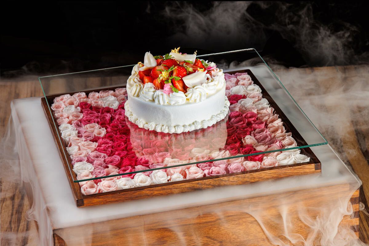 【薔薇・演出アニバーサリーケーキ付】記念日ランチコース（全7品+乾杯シャンパン）