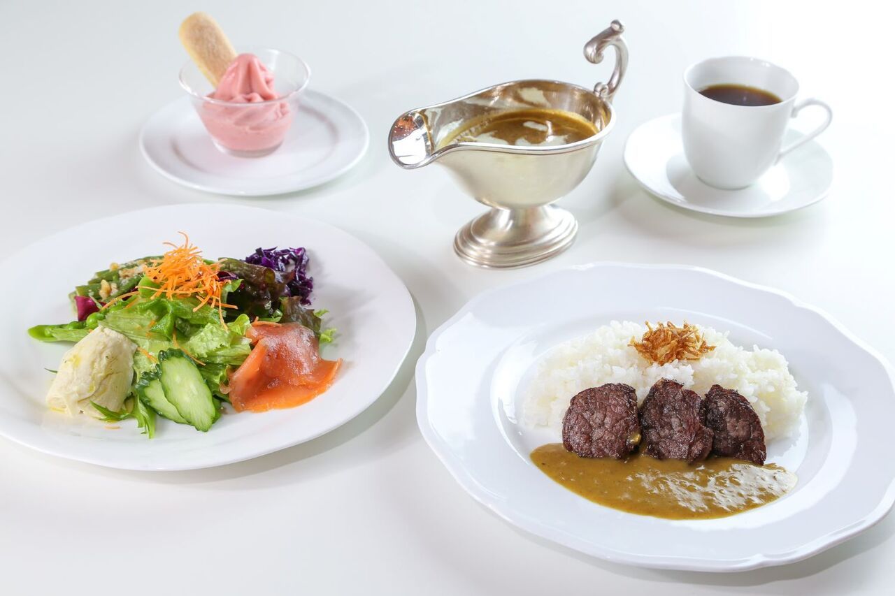 Lunch 百年ライスカレーランチ