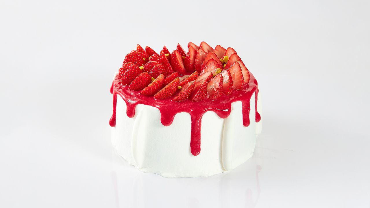 [Shibuya store] Rich strawberry chiffon cake L size