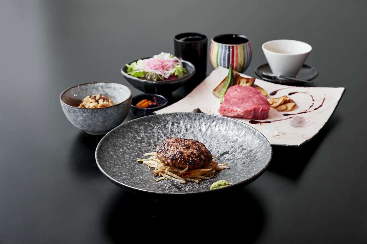 Steak & Hamburg Lunch