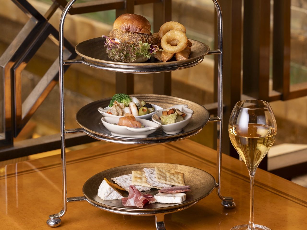 下午茶「約會」 18:00-19:30（最後入場）