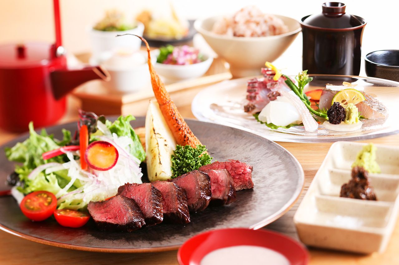 【土日祝限定ランチ】さんぽう御膳　季節の海鮮と但馬牛ステーキ