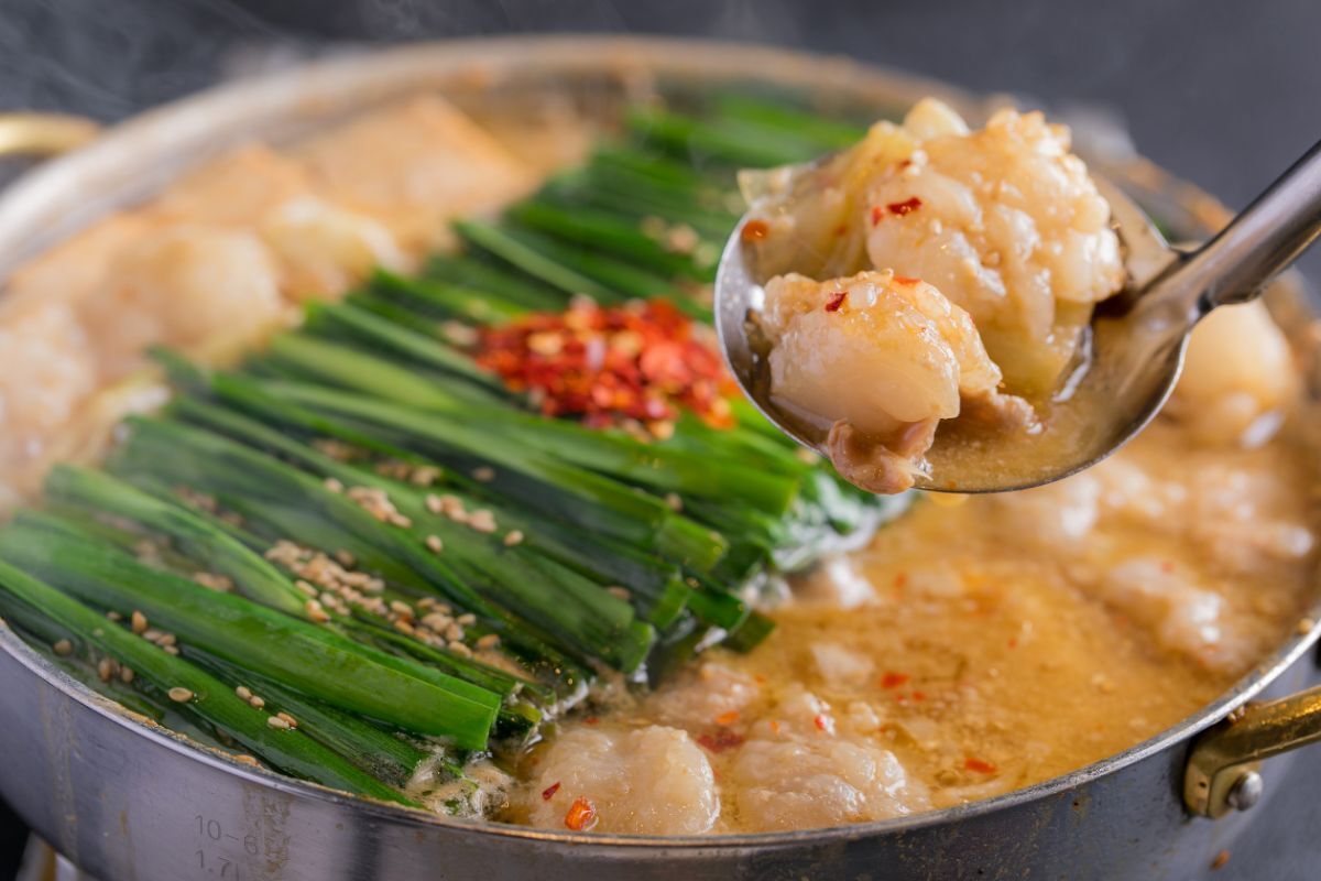 限時優惠！使用國產牛內臟！內臟鍋套餐（120分鐘無限暢飲）5000日元，自選湯底。