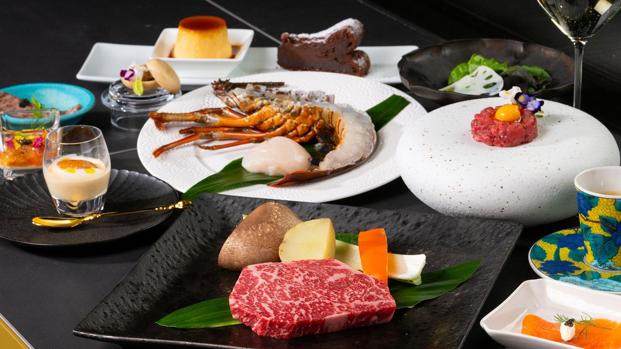 Yamato餐廳廣受歡迎的時令開胃菜餐車服務、黑毛和牛韃靼、龍蝦扇貝以及黑毛和牛招牌套餐