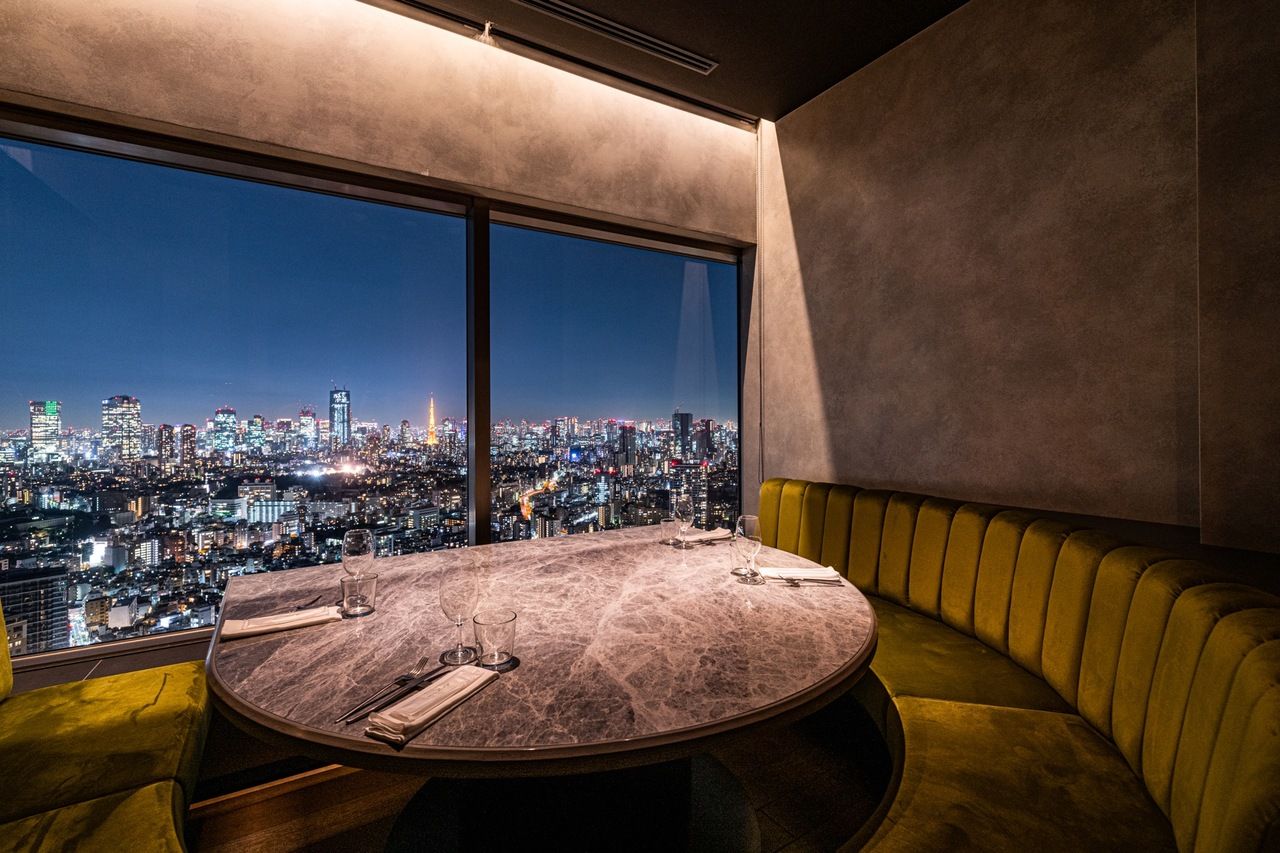 【Xmas2025】3部屋限定！ラグジュアリー個室＋ハーフボトルシャンパン付クリスマスディナー