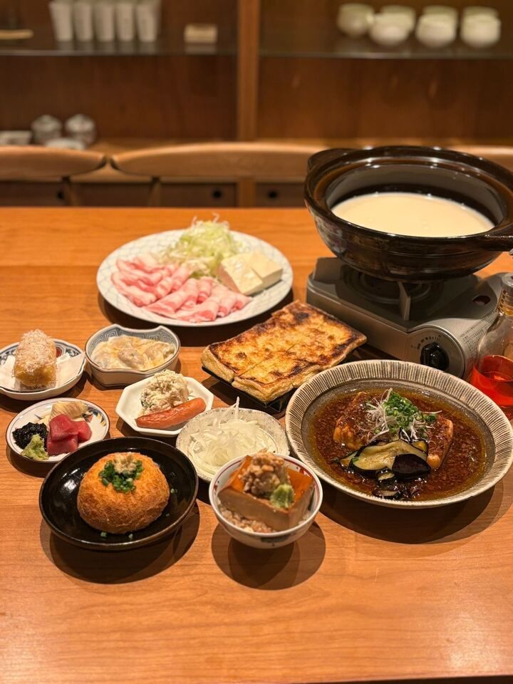 [三原豆腐店別館] 糸島豚の豆乳鍋コース