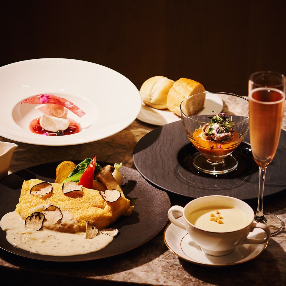 【プリフィックス×ゴージャス】選べる前菜、メイン、デザート　乾杯スパークリング付き