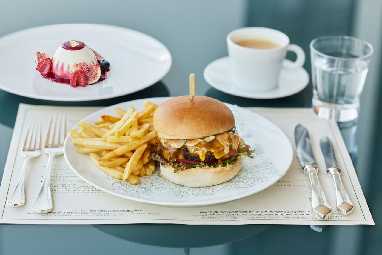 【3/1～Express Lunch】 前菜＋メイン＋デザートをお選びいただける3品ランチ【平日限定】