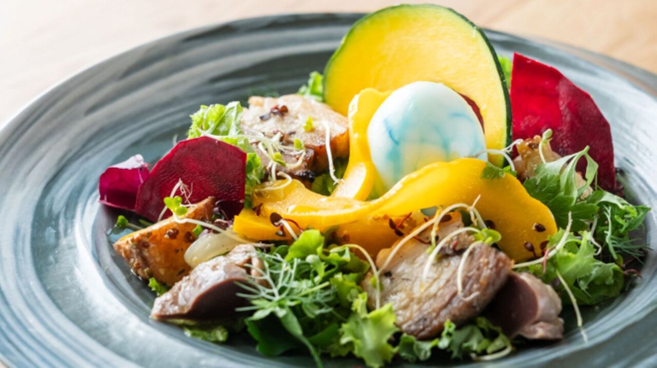 ◇ランチ◇<プリフィックスコース>アミューズ、前菜、肉料理or魚料理、 一口のお愉しみ、デザートなど全5品　4400円