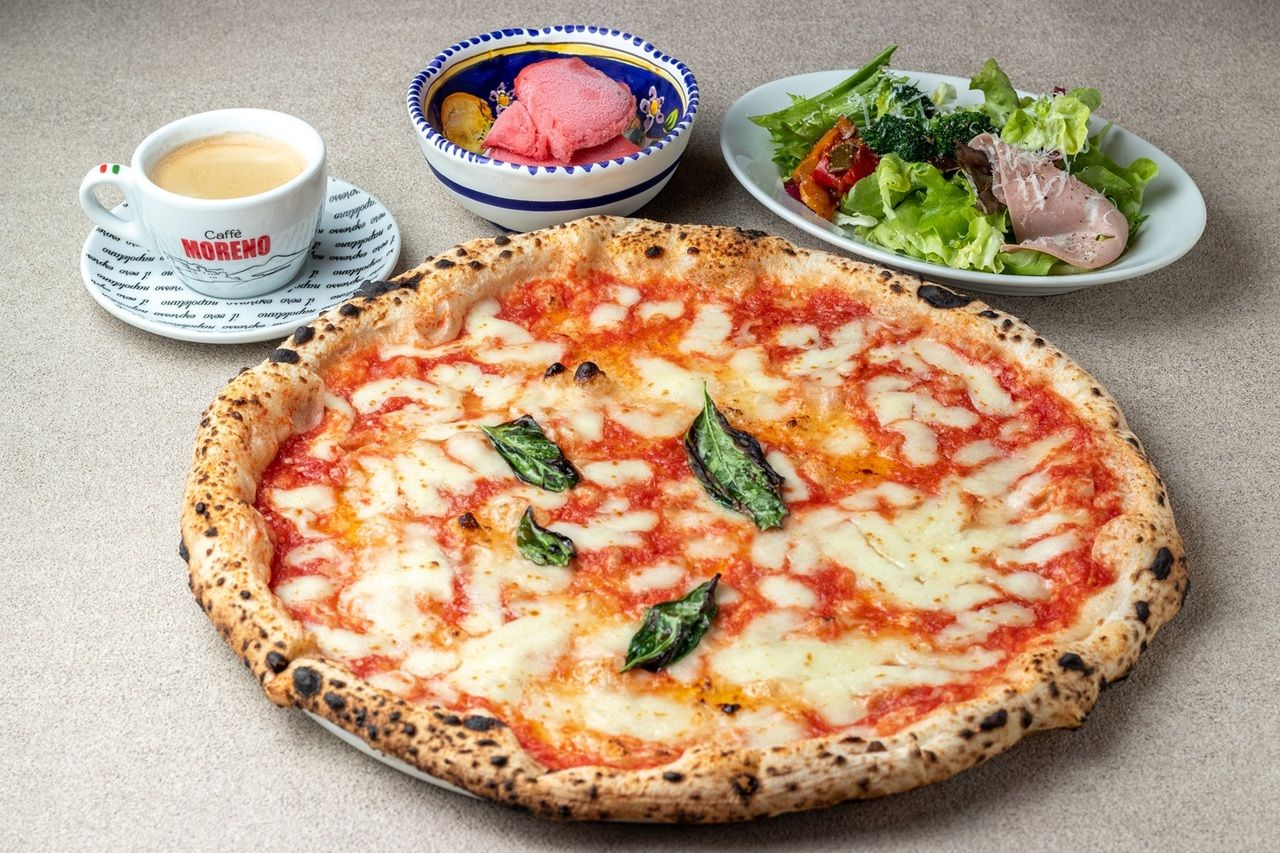 午餐套餐 - 什錦開胃菜、披薩和 3 種甜點 -