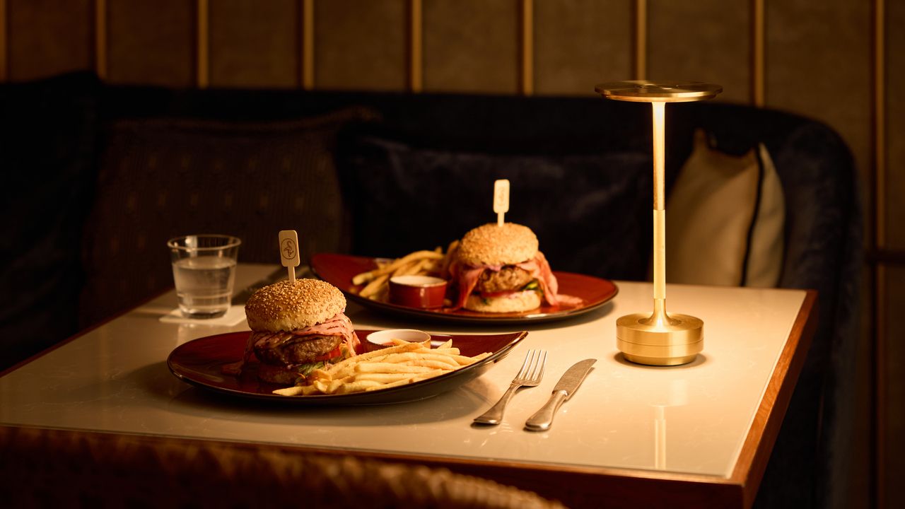 【カウンター席限定】ローカルハウスバーガー　フレンチフライ