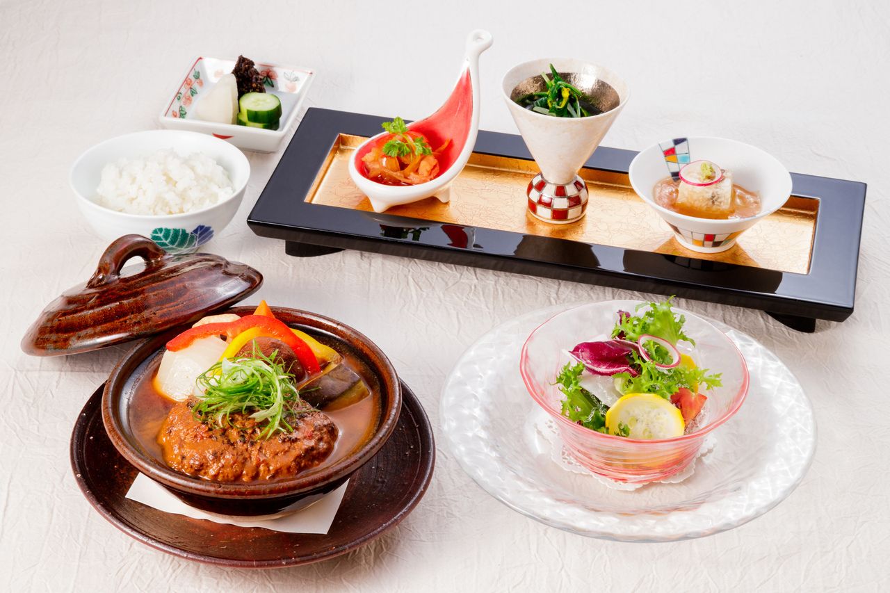 神戸牛和風煮込みハンバーグ膳