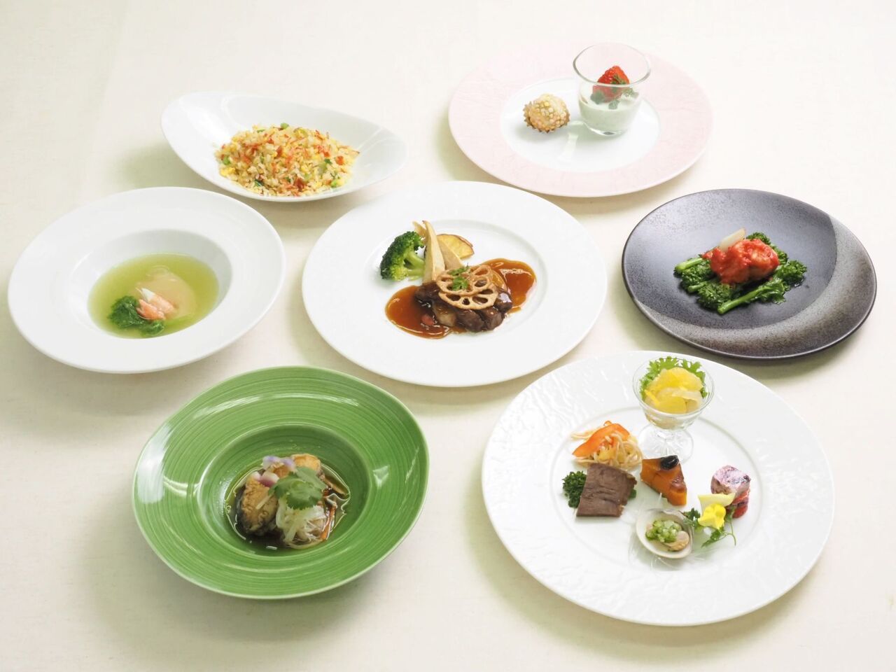 Seasonal “宝珠 (Hōju)” Course — ¥8,800 per person (tax included). Available for parties of 2 or more.