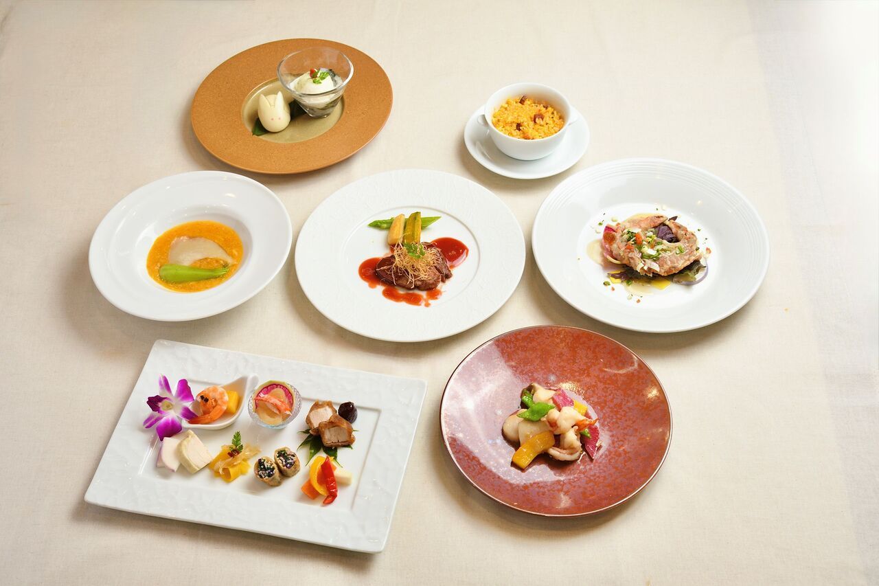 Seasonal “宝珠 (Hōju)” Course — ¥8,800 per person (tax included). Available for parties of 2 or more.