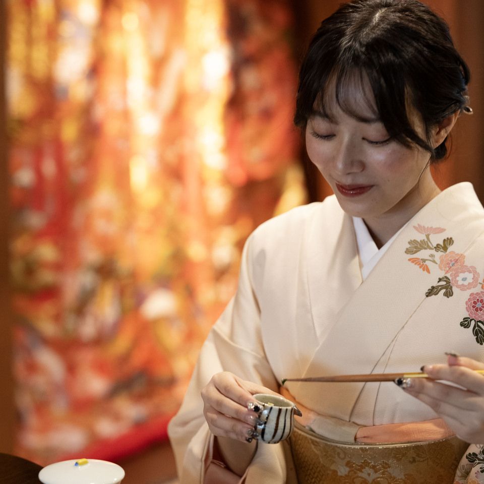 Kimono Rental Plan — Enjoy a Traditional Japanese Moment in a Kyoto Machiya