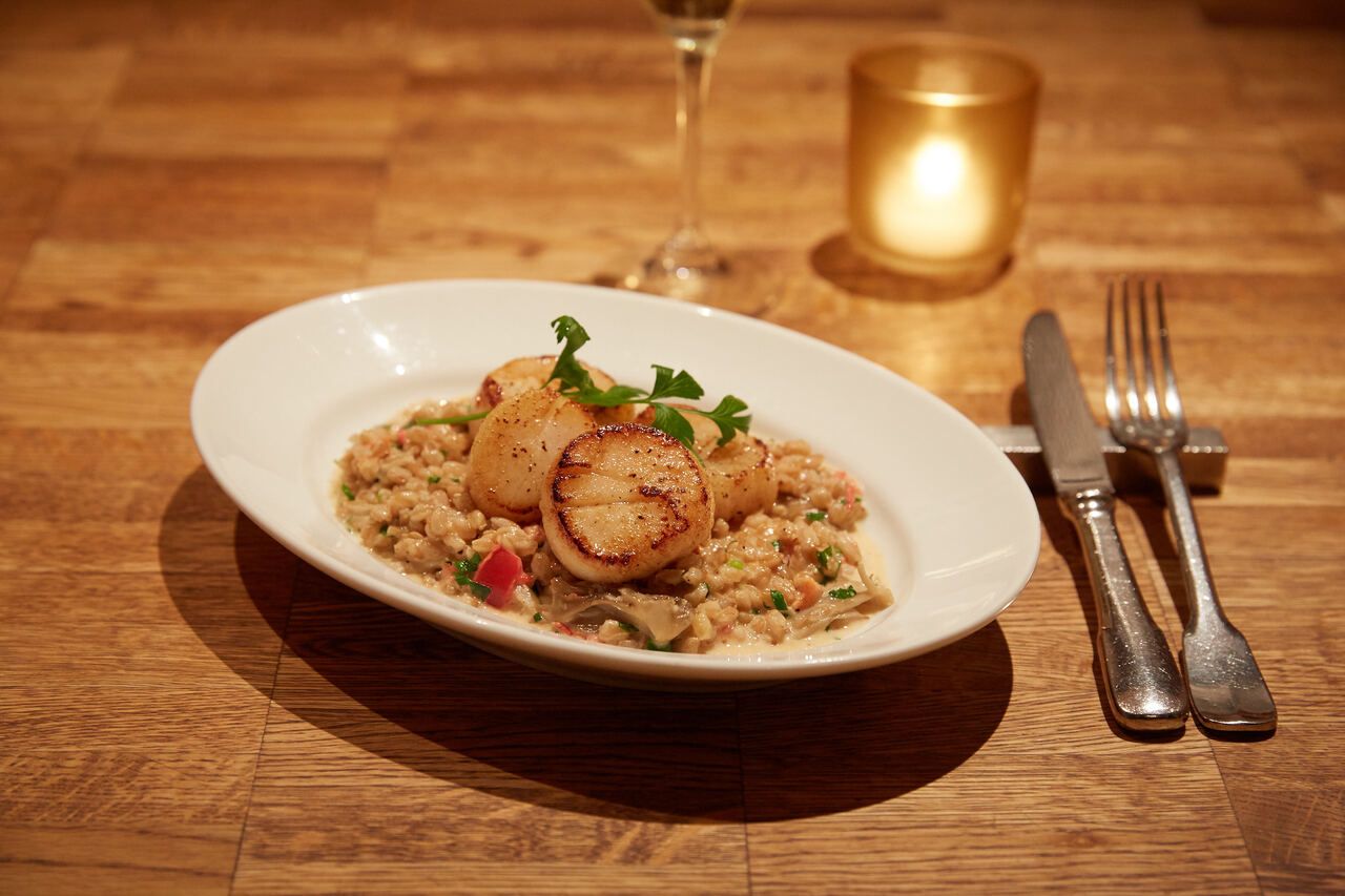 ディナーコース　乾杯スパークリング付き＊お席は店内テーブルをご用意致します＊ 