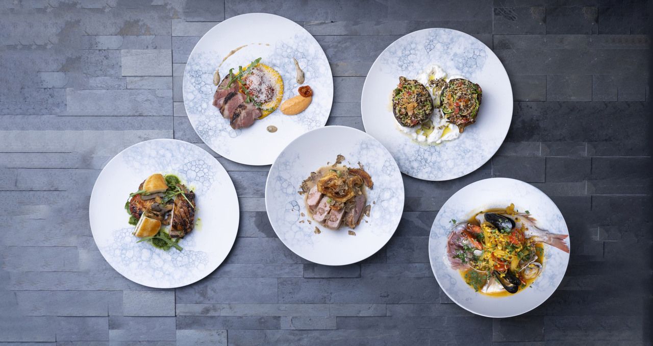 Autumn Sale [WEB 17% OFF/Weekdays] Choose your main dish & lunch buffet