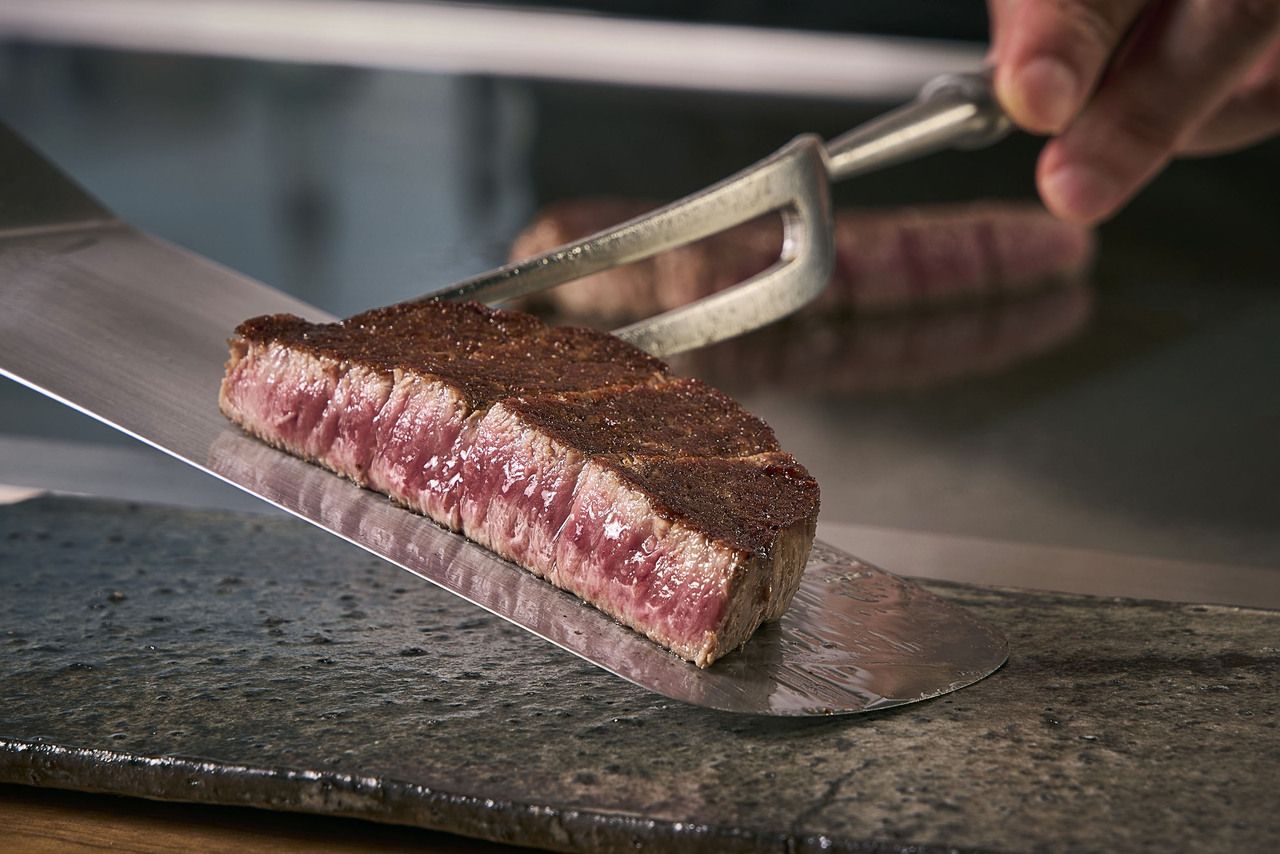 11/7~12/16 [Shi On] Chef's recommended 8-course meal featuring carefully selected winter ingredients, including Japanese Black Beef