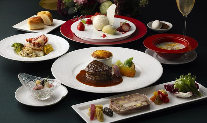 [12/20-21] Christmas Dinner 2025 (Glass of champagne)