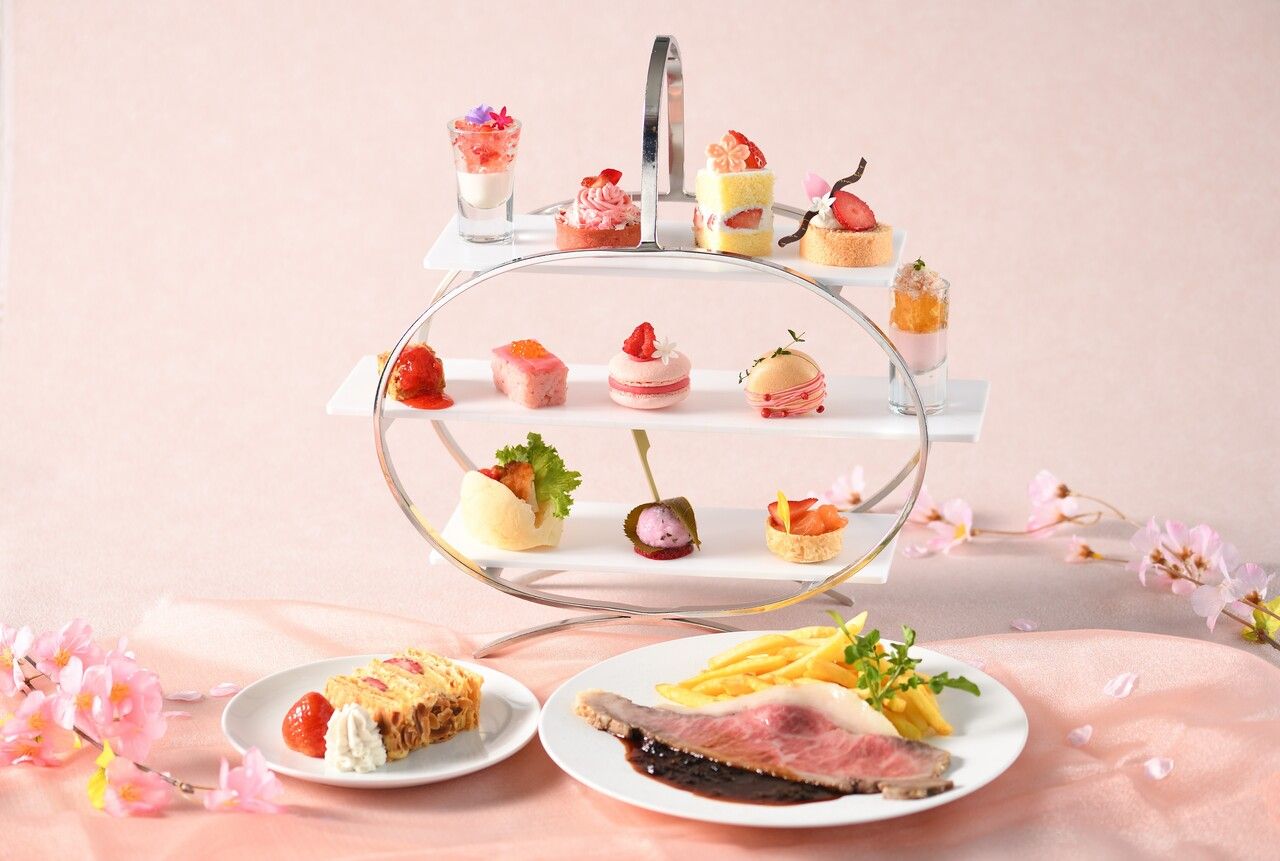 【1/10~4/30】봄꽃의 딸기 이브닝 하이티