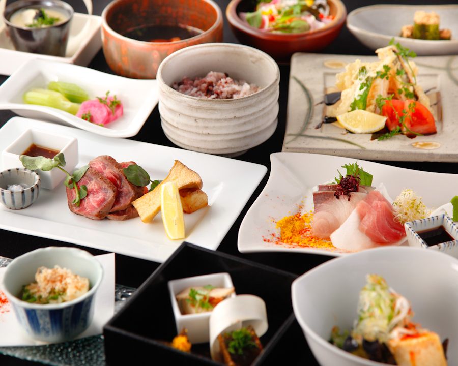 Lunch 9 dishes and 2 hours all-you-can-drink 6,300 yen