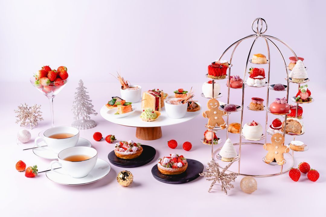 【3:30 PM】Strawberry Afternoon Tea with Free-Flow Tea