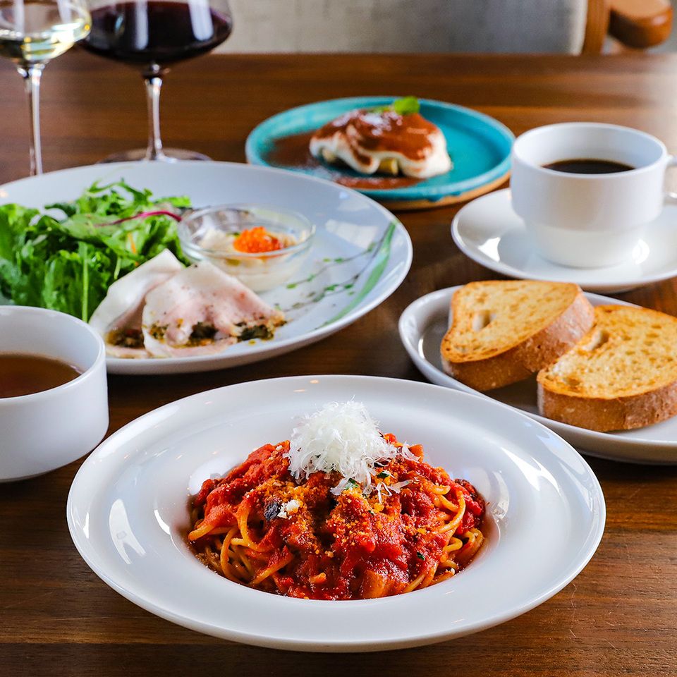 [Reward Lunch] Choose from 7 types of pasta and enjoy homemade tiramisu in this 8-item pasta lunch course from 2,750 yen