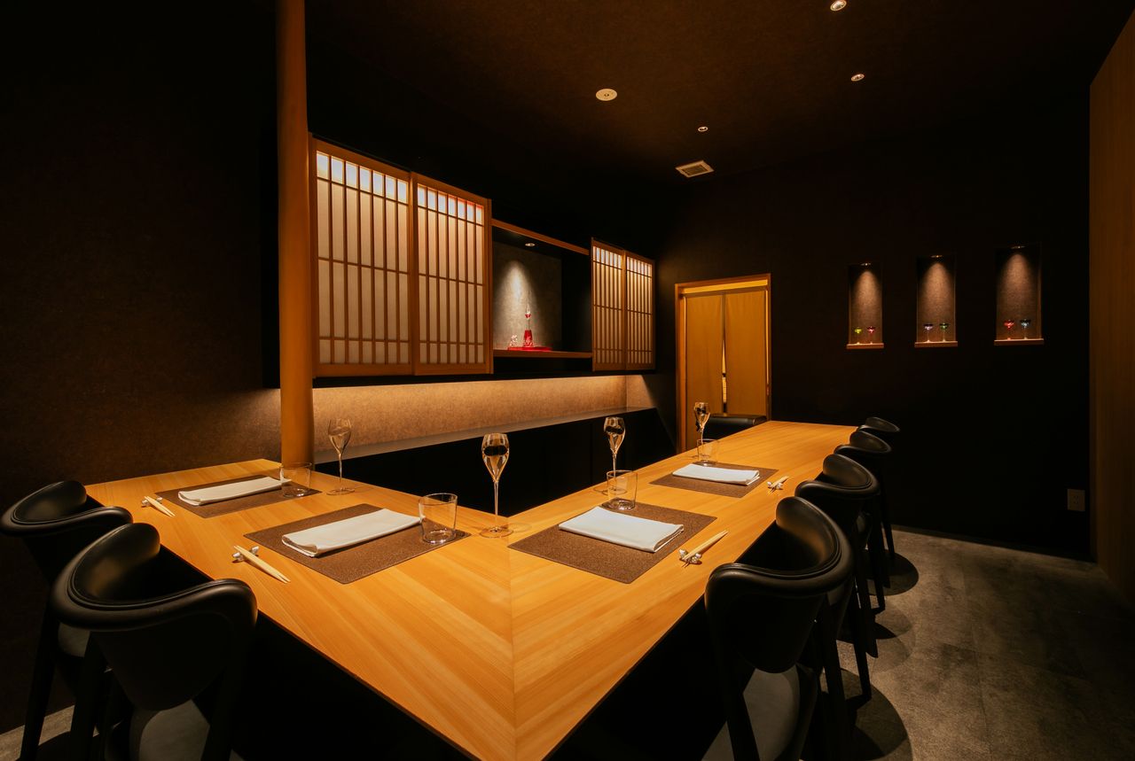 【 完全個室 】八つの皿で巡る、季節と感性の交差点