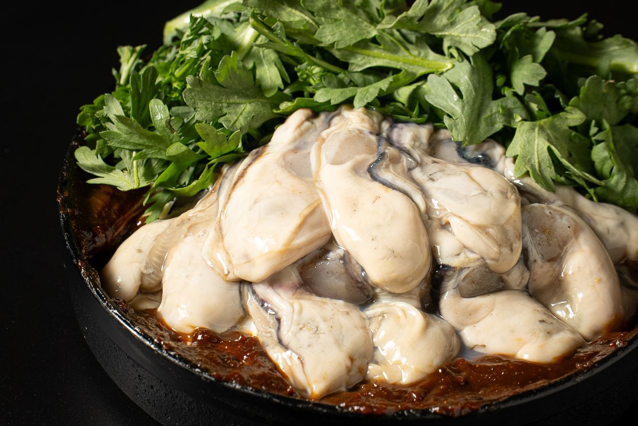 Oyster hotpot set *October to March