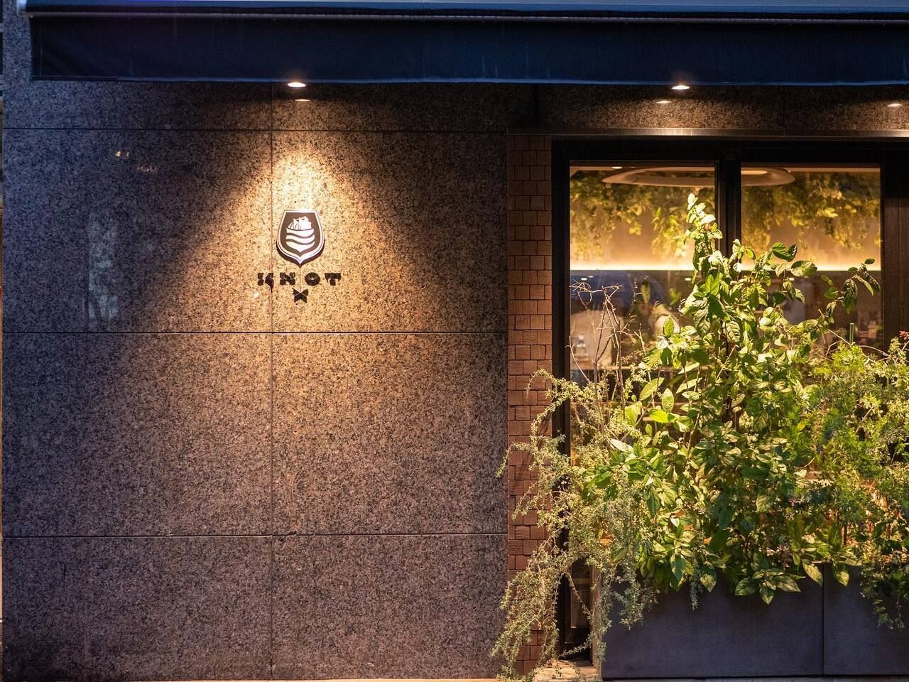 Reservations for private use (telephone reservations only)