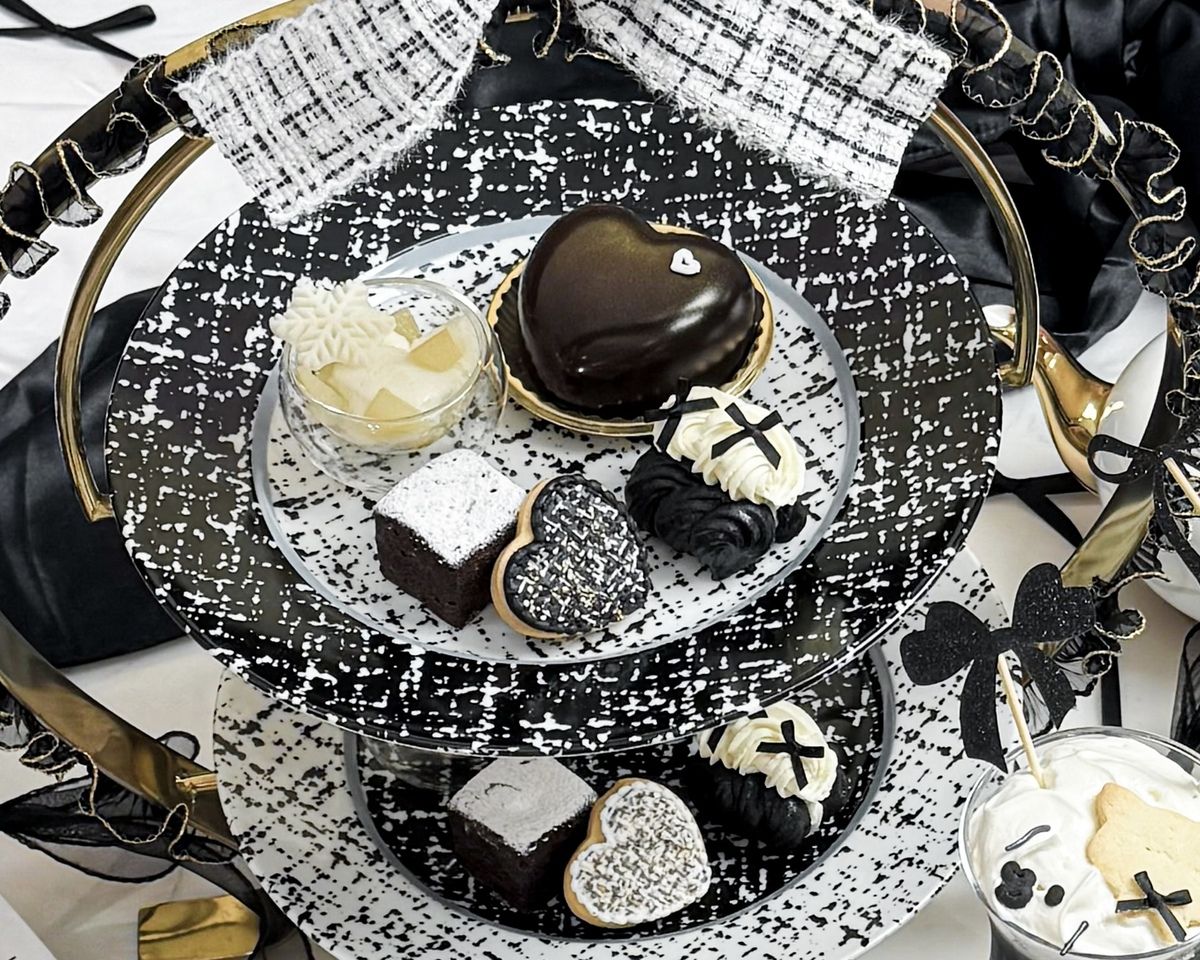 通常テーブルのお席🖤Monotone Tweed Afternoontea