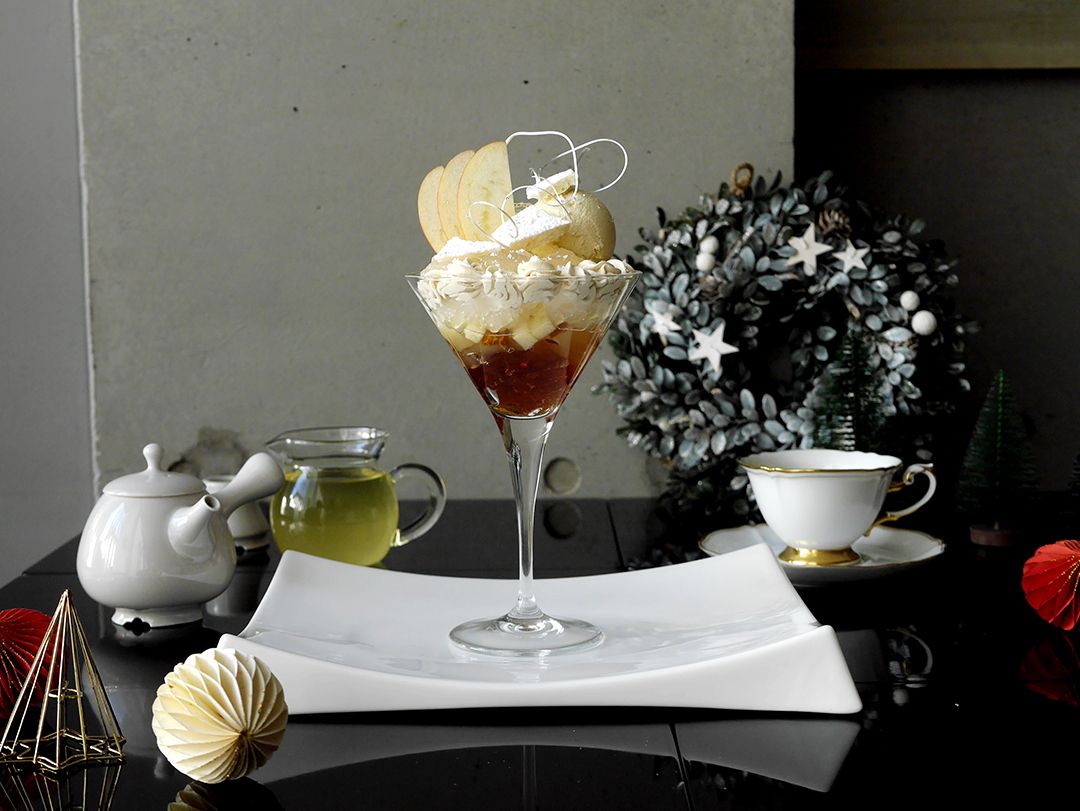14:00【茶茶の間のspécialité】茶茶の間TEAパフェ 2025 冬  ~紅茶と林檎と~