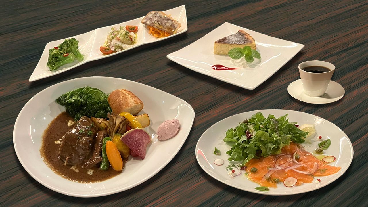 Reservation with lunch course