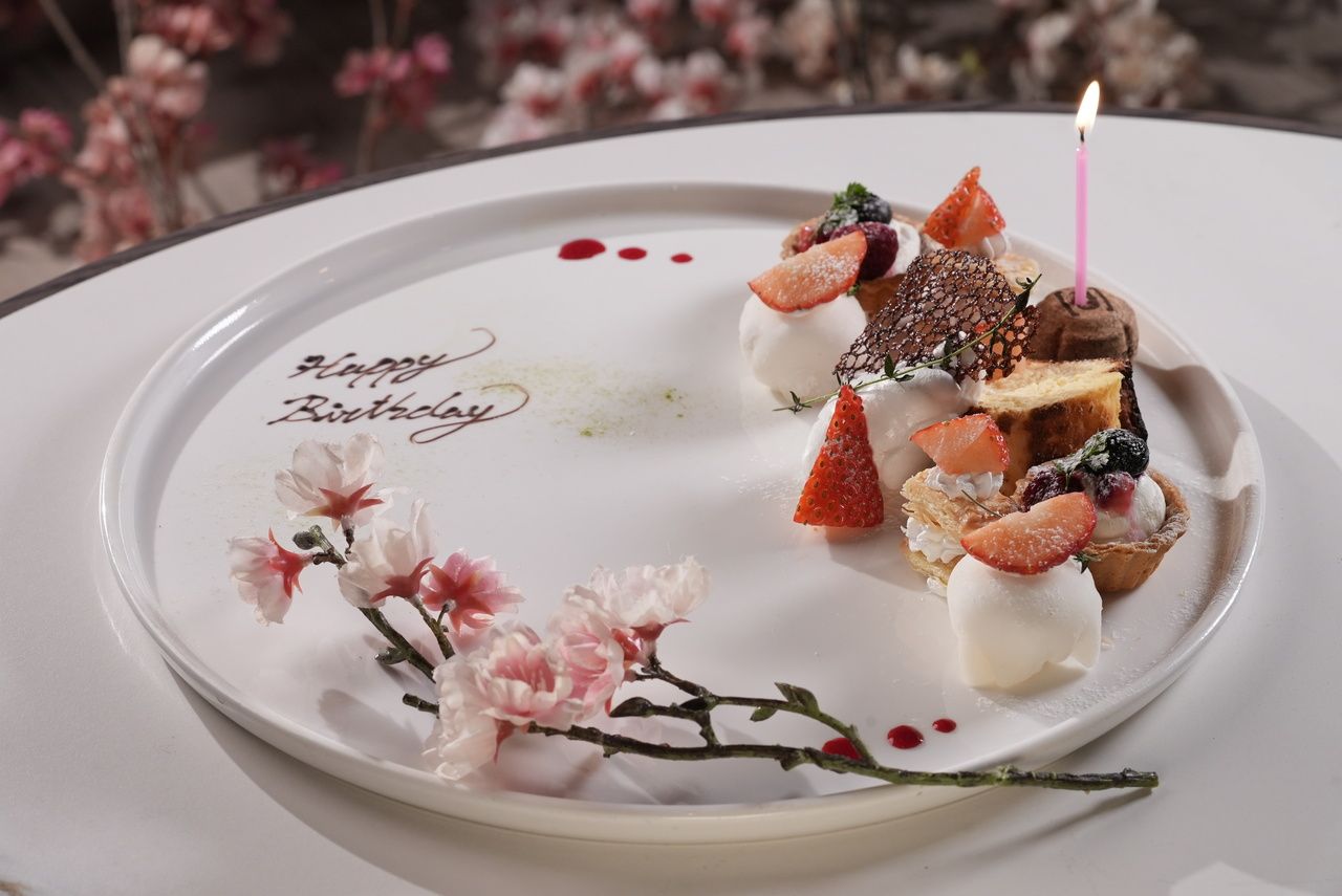 3月限定【桜】　フラワー記念日プレート（Anniversary plate）