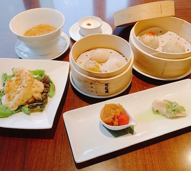 Lunch Course 3780 yen, Joe's Famous Soup Dumpling, Stir-Fried Plump Prawn with House Made Mayo, Soy Braised Shark Fin and 3 Other Dishes