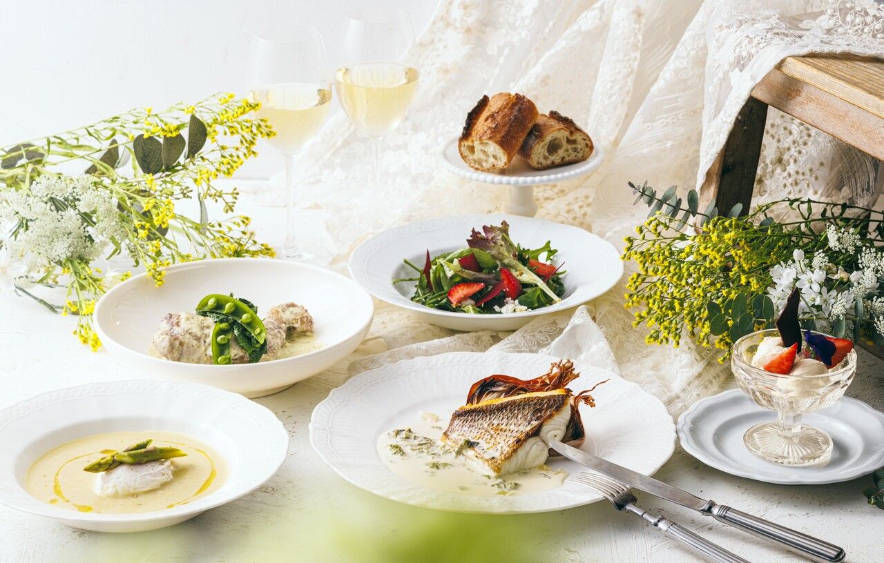 LUNCH COURSE / Spring Lunch Course (includes all-you-can-eat bread) + [Early Bird Discount / 15 Day Advance Reservation]