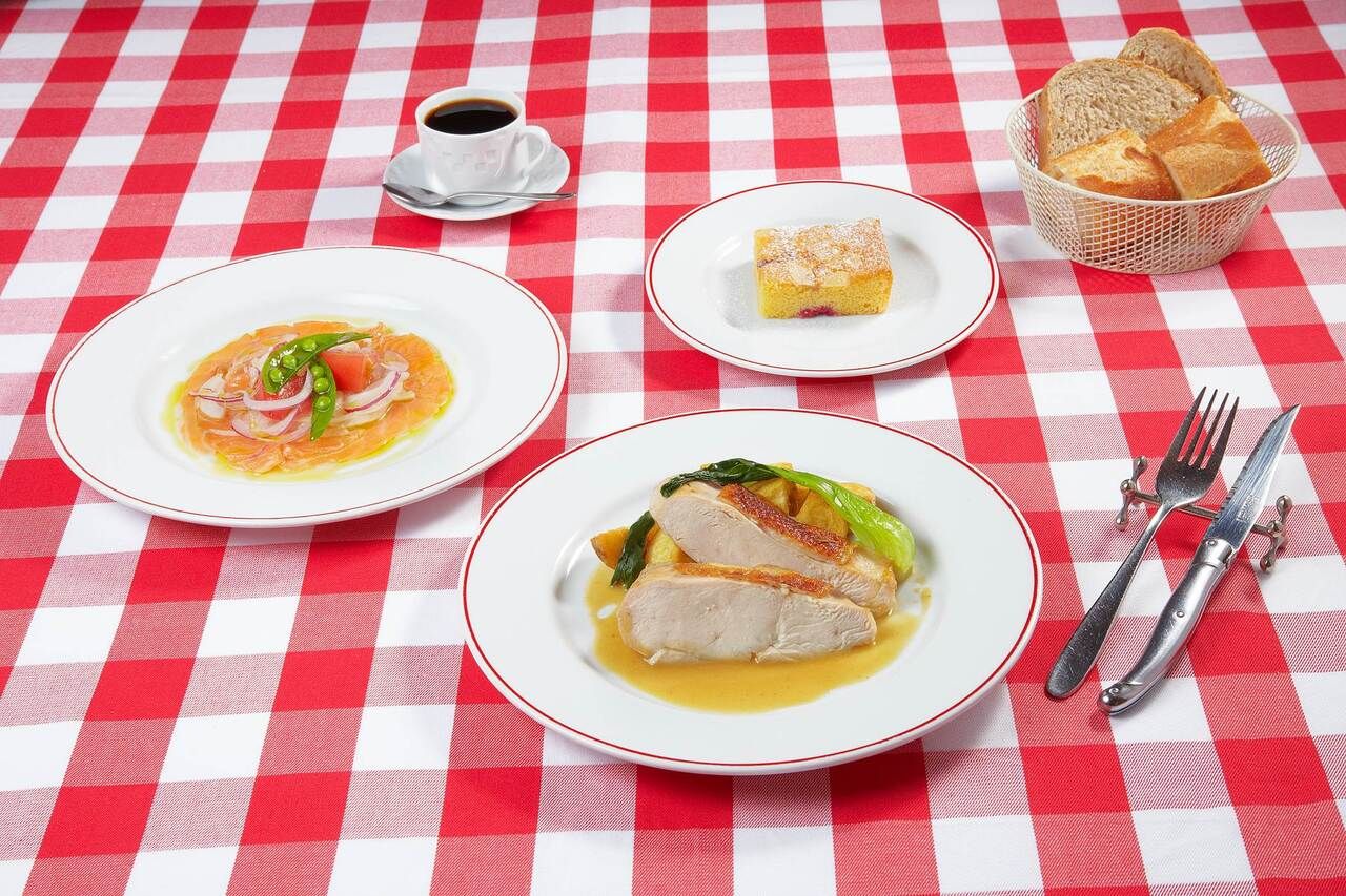 4/1〜土日祝選べるランチコース  追加料金を頂くメニューもございます