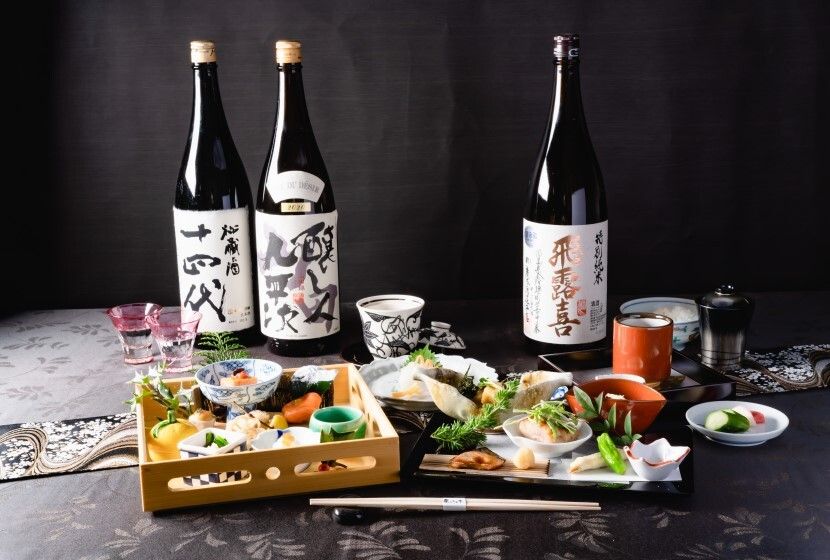 ＜テーブル席予約＞季節の味覚と選べる日本酒3種飲み比べ付き懐石プラン